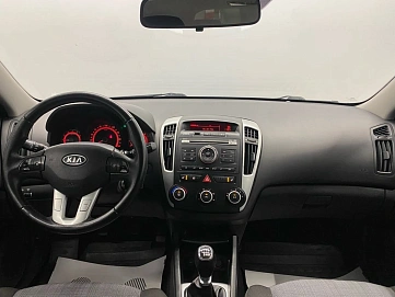 Kia Ceed, 2011г, передний привод, механика