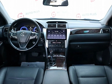 Toyota Camry, 2015г, передний привод, автомат
