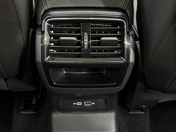 Skoda Karoq, 2025г, передний привод, робот