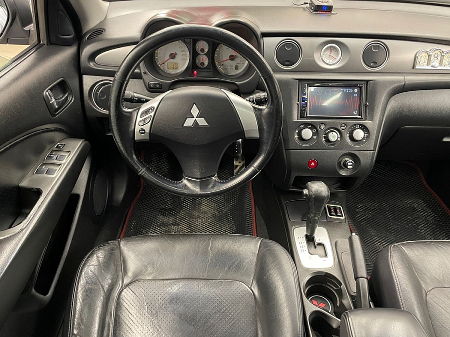 Mitsubishi Outlander, 2005г., полный привод, автомат