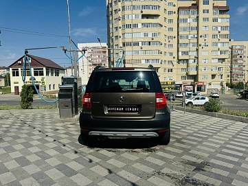 Skoda Yeti, 2011г, полный привод, робот