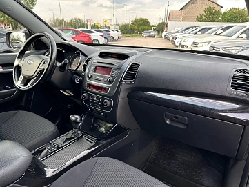 Kia Sorento, 2017г, полный привод, автомат