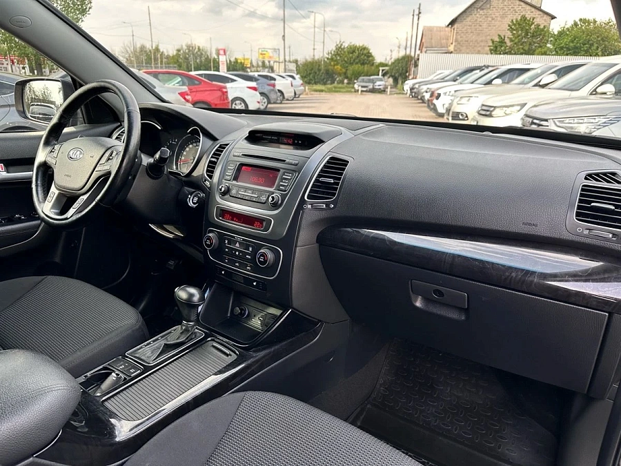 Kia Sorento, 2017г., полный привод, автомат
