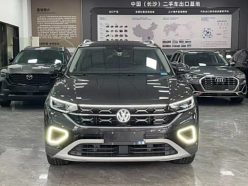 Volkswagen Tayron, 2022г, передний привод, робот