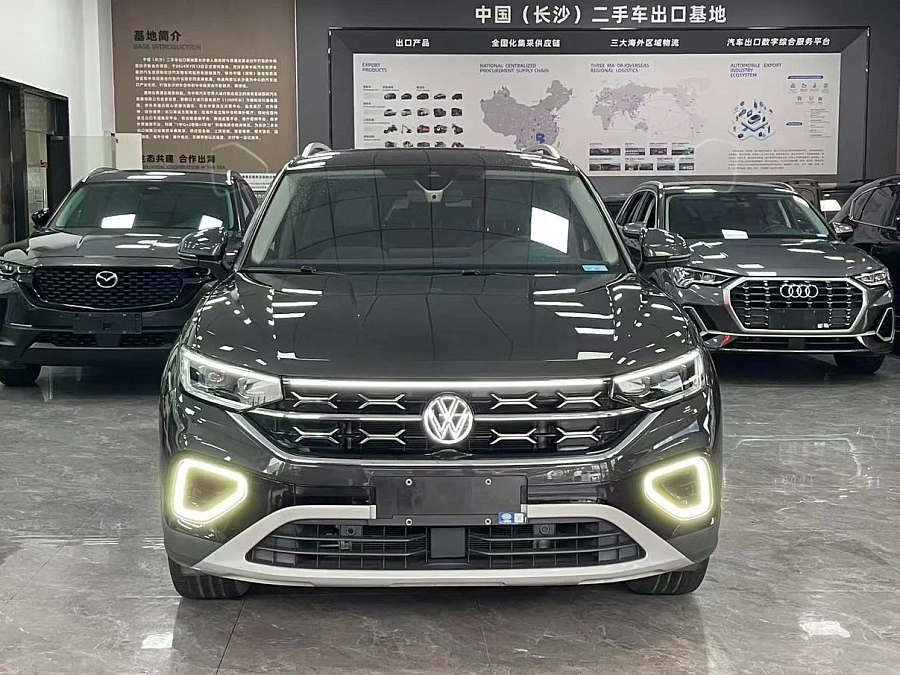 Volkswagen Tayron, 2022г., передний привод, робот