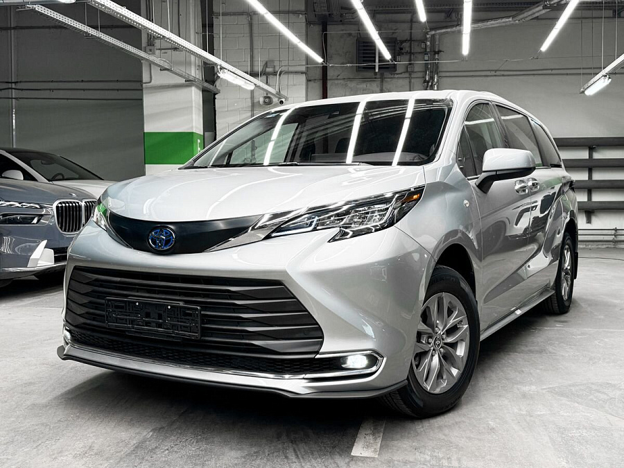 Toyota Sienna, 2021г., передний привод, автомат