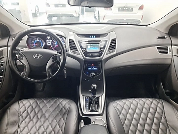 Hyundai Elantra, 2014г, передний привод, автомат