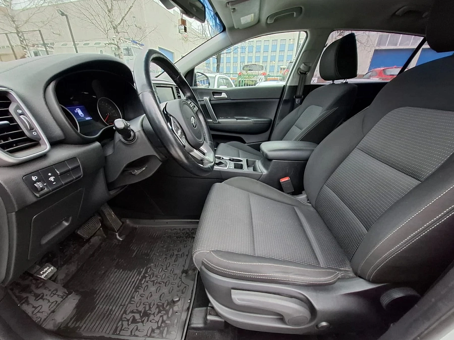 Kia Sportage, 2019г., передний привод, автомат