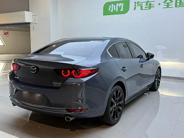Mazda 3, 2022г, передний привод, автомат