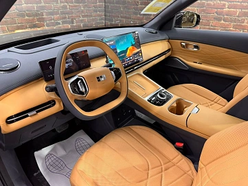 Geely Galaxy Starship 7, 2025г, передний привод, робот