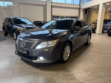 Toyota Camry, 2012г, передний привод, автомат