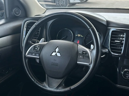 Mitsubishi Outlander, 2013г, полный привод, вариатор