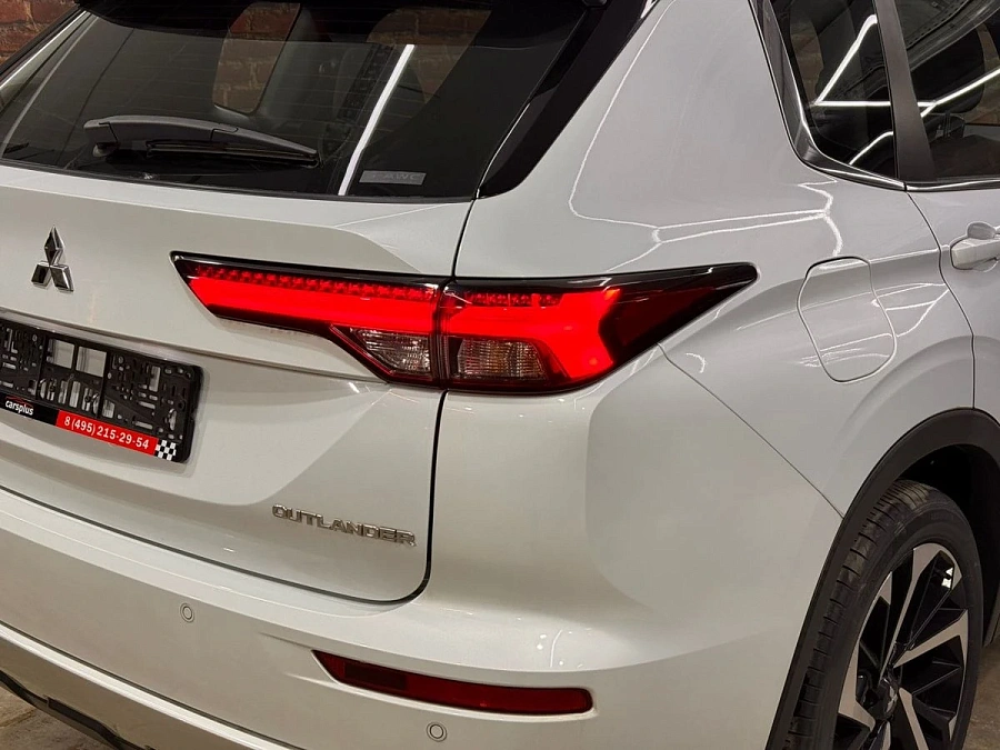 Mitsubishi Outlander, 2023г., полный привод, вариатор