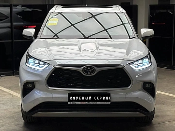 Toyota Highlander, 2025г, полный привод, автомат