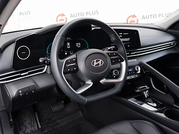 Hyundai Elantra, 2023г, передний привод, вариатор