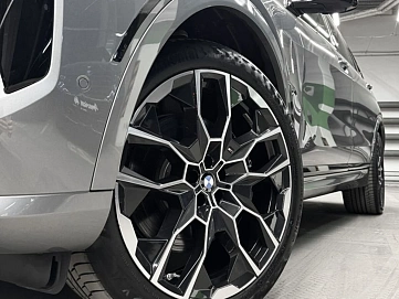 BMW X7, 2023г, полный привод, автомат