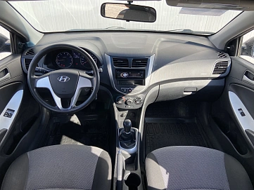 Hyundai Solaris, 2011г, передний привод, механика