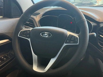 Lada (ВАЗ) Vesta, 2019г, передний привод, механика