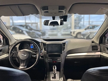 Subaru Outback, 2013г, полный привод, вариатор