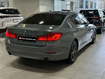 BMW 5 серии, 2020г, задний привод, автомат