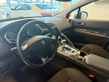 Peugeot 3008, 2016г, передний привод, автомат