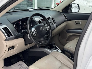 Citroen C-Crosser, 2011г, полный привод, вариатор