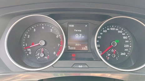 Volkswagen Tiguan, 2017г, передний привод, робот