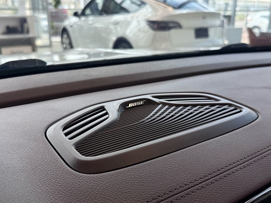 Geely Monjaro, 2023г., передний привод, автомат