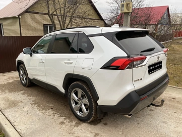 Toyota RAV4, 2021г, полный привод, вариатор
