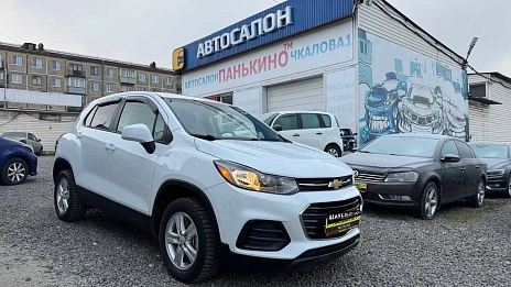 Chevrolet Trax, 2019г, передний привод, автомат