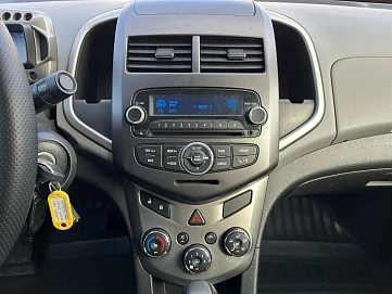 Chevrolet Aveo, 2014г, передний привод, автомат