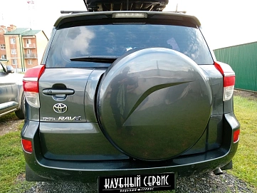 Toyota RAV4, 2006г, полный привод, автомат