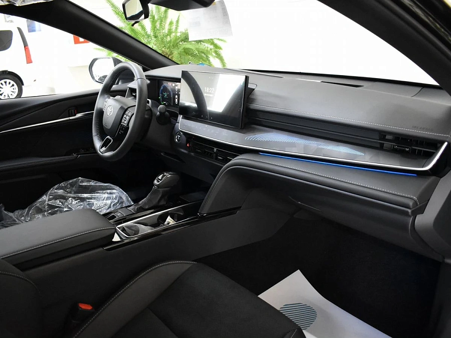 Toyota Camry, 2026г., передний привод, вариатор