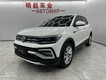 Volkswagen T-Roc, 2022г, передний привод, робот