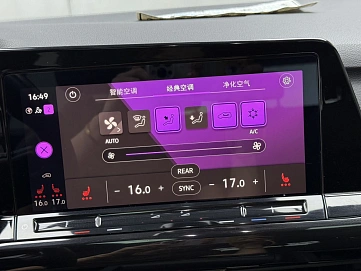 Volkswagen Golf, 2021г, передний привод, робот