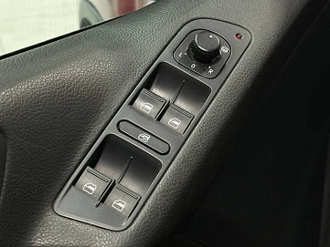 Volkswagen Tiguan, 2009г, полный привод, автомат