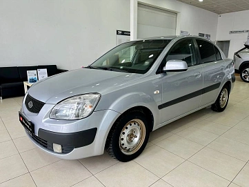 Kia Rio, 2006г, передний привод, механика