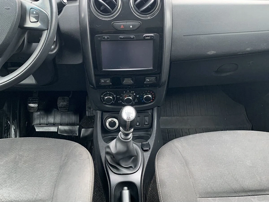 Renault Duster, 2018г., полный привод, механика