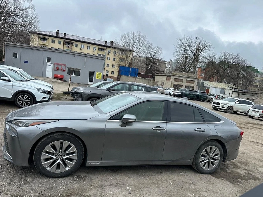 Toyota Mirai, 2021г., задний привод, автомат