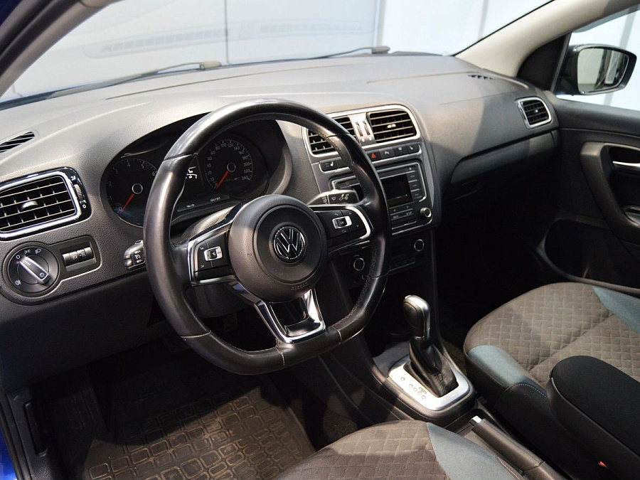 Volkswagen Polo, 2020г., передний привод, автомат
