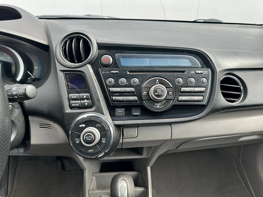 Honda Insight, 2010г., передний привод, вариатор