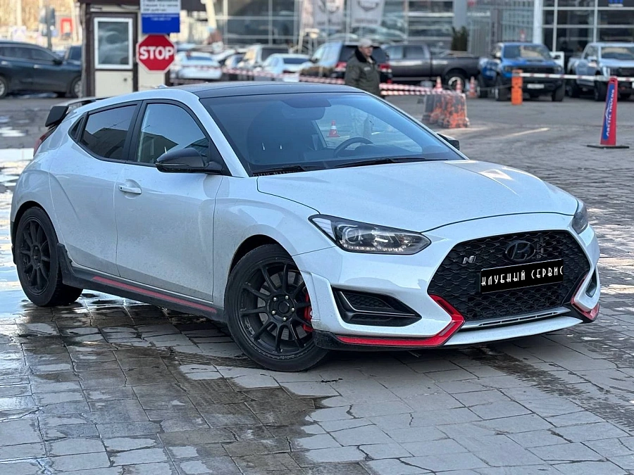 Hyundai Veloster, 2019г., передний привод, механика