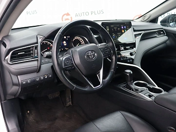 Toyota Camry, 2021г, передний привод, автомат