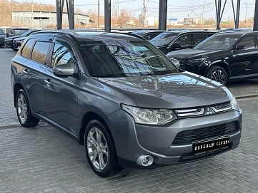 Mitsubishi Outlander, 2013г, полный привод, вариатор