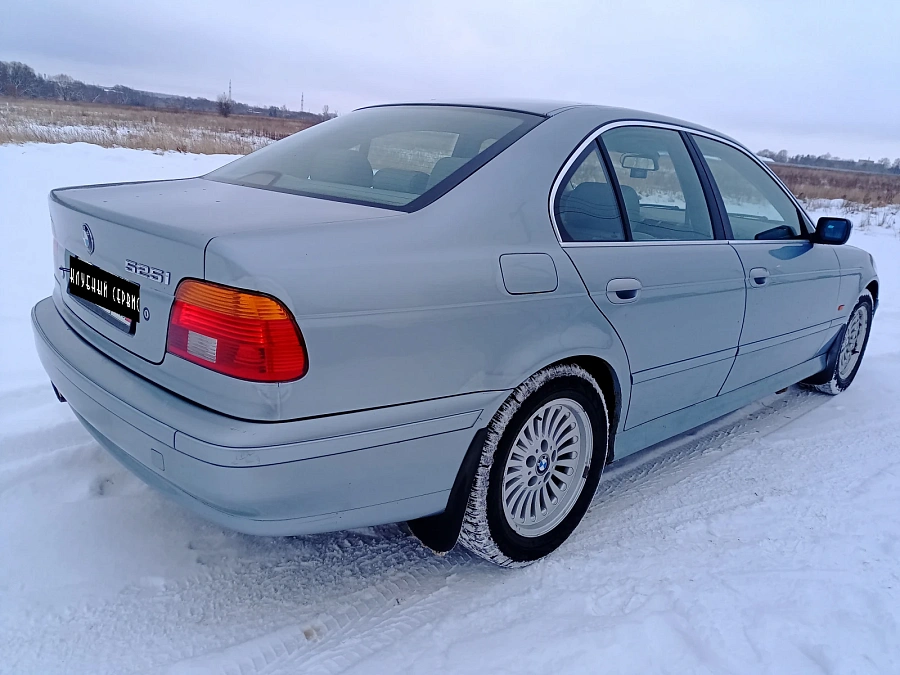 BMW 5 серии, 2002г., задний привод, автомат
