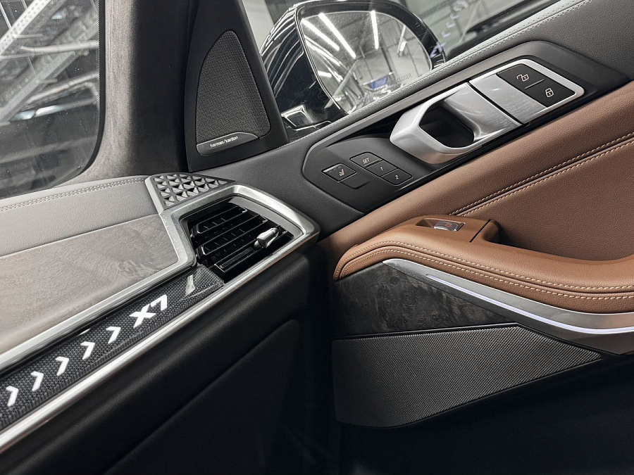 BMW X7, 2023г., полный привод, автомат
