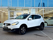 Nissan Qashqai, 2012г., передний привод, вариатор
