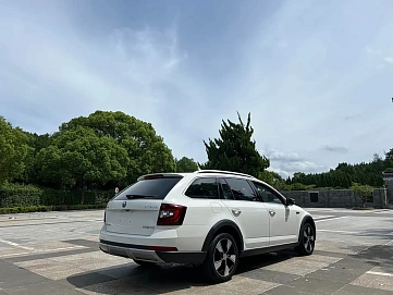 Skoda Octavia, 2019г, передний привод, робот