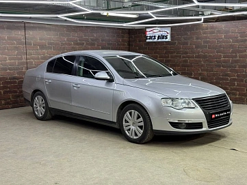 Volkswagen Passat, 2009г, передний привод, робот