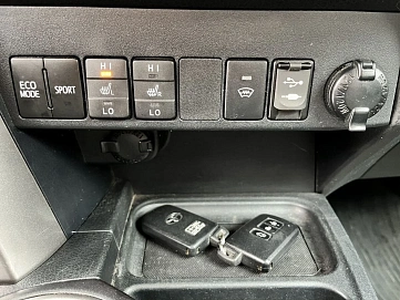 Toyota RAV4, 2018г, полный привод, автомат